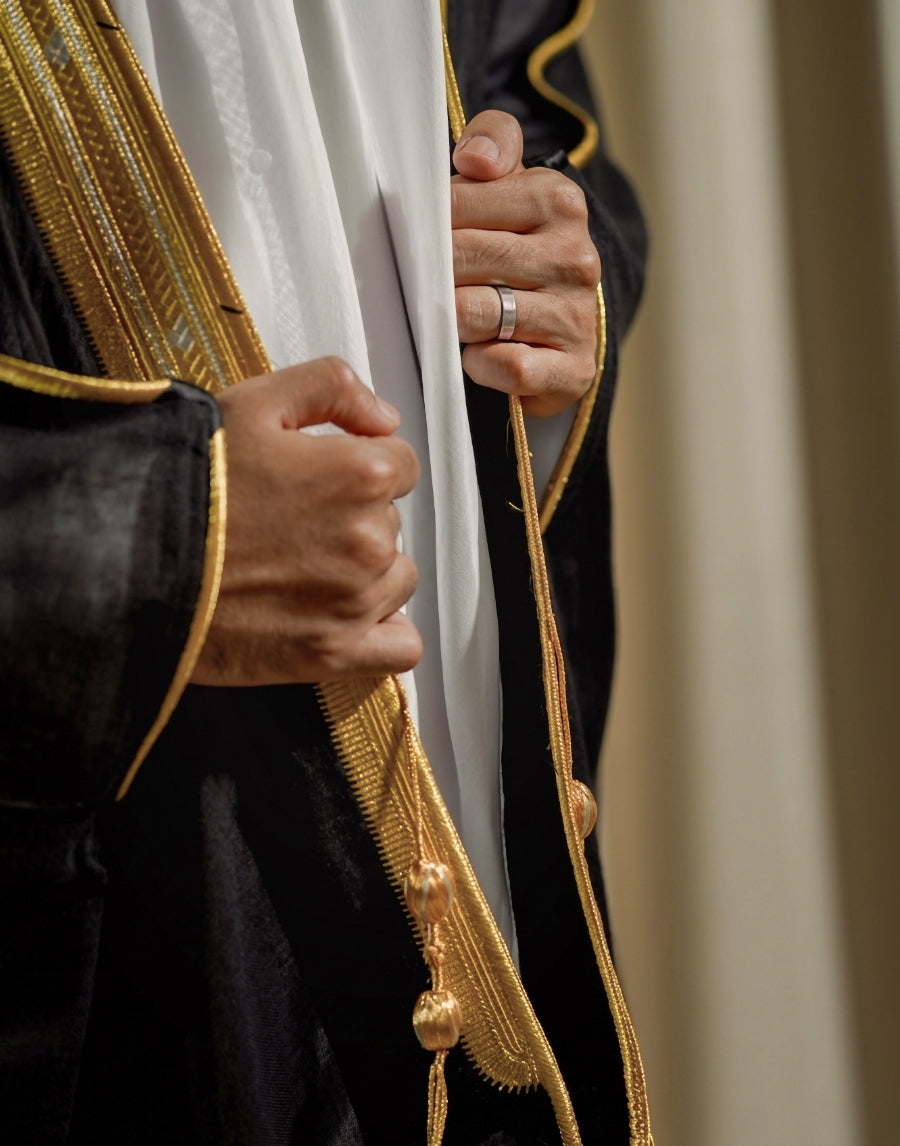 Classic Bisht